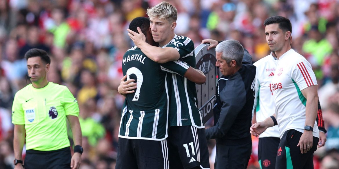 Man Utd could sign an older version of Hojlund who’s “such a handful”