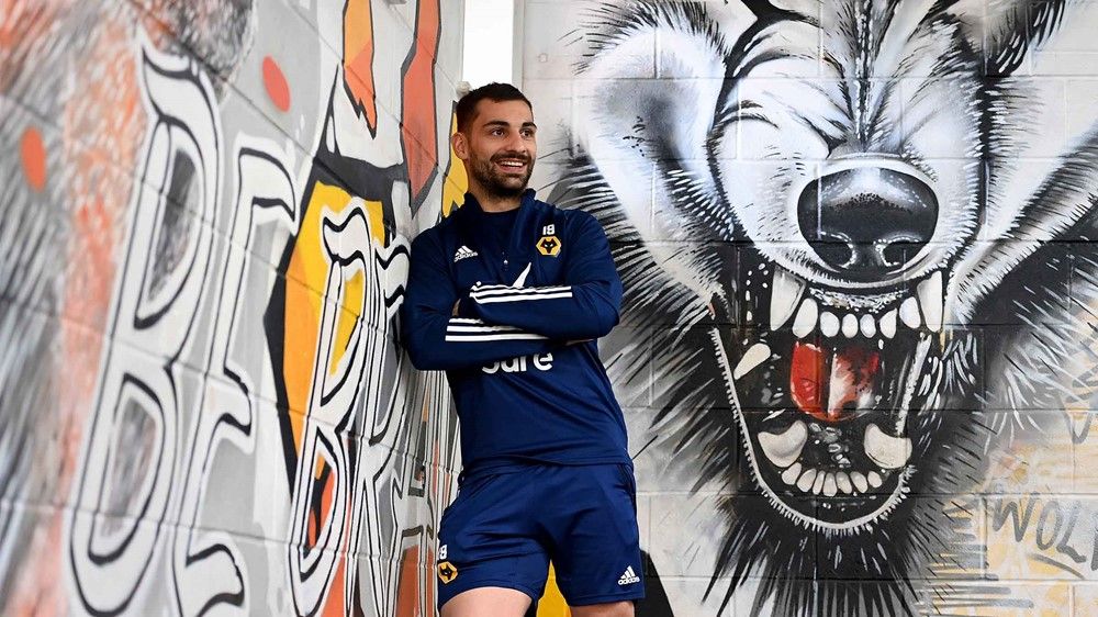 Wolves fans react to Jonny exit link
